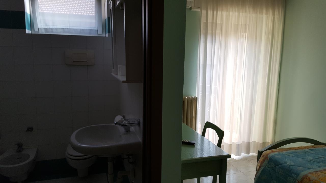 Hotel Dei Pini 梅多拉戈 外观 照片